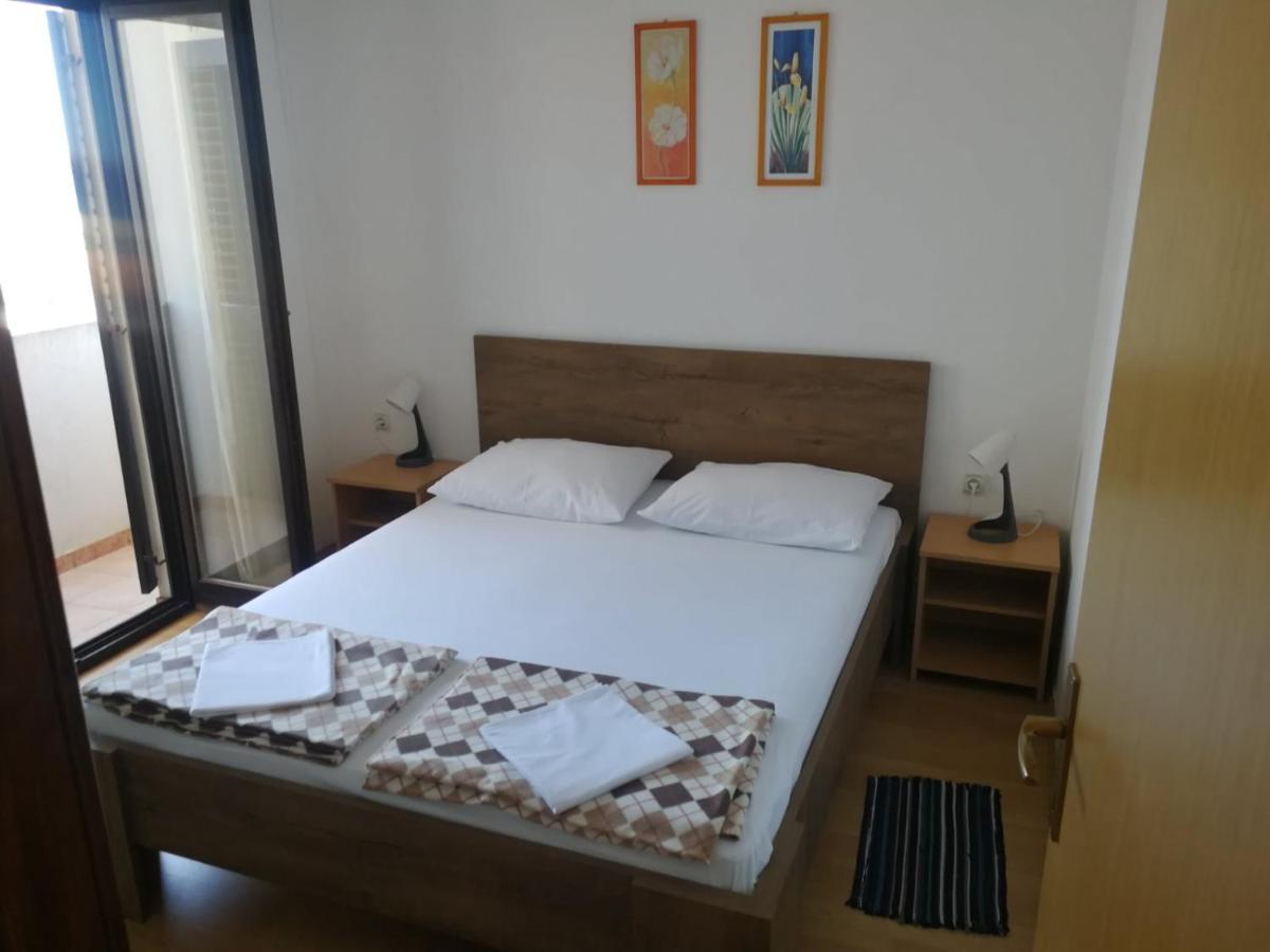Appartamento Apartman Cemeljic Mandre Esterno foto